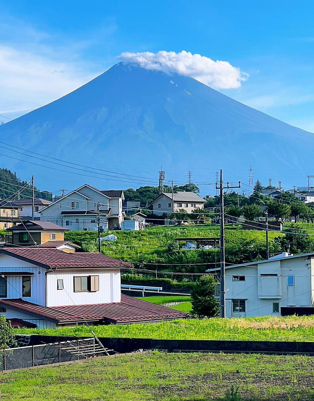 富士山を眺められる宿 ゲストハウス花水木 Nishikatsura Zewnętrze zdjęcie