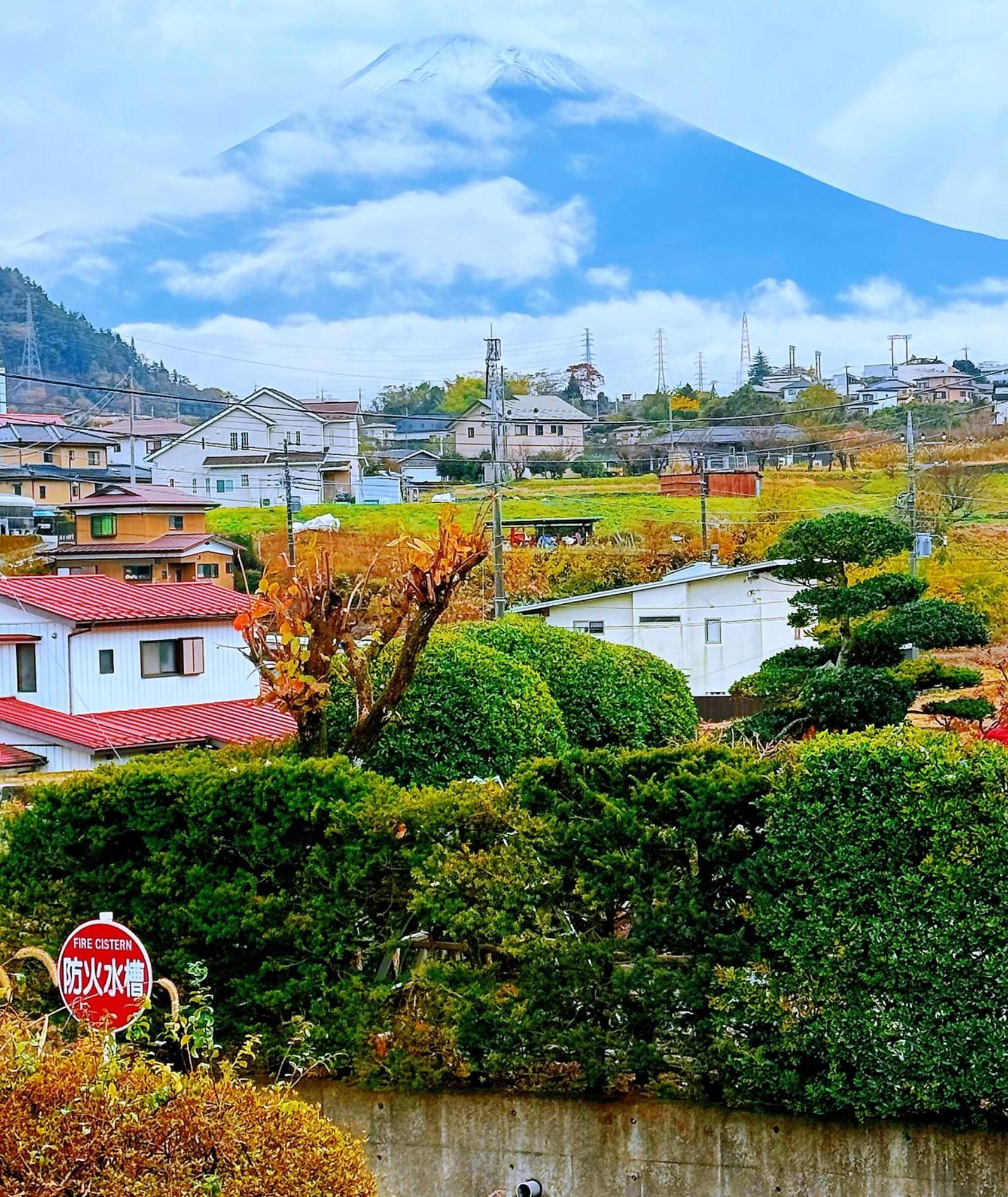 富士山を眺められる宿 ゲストハウス花水木 Nishikatsura Zewnętrze zdjęcie
